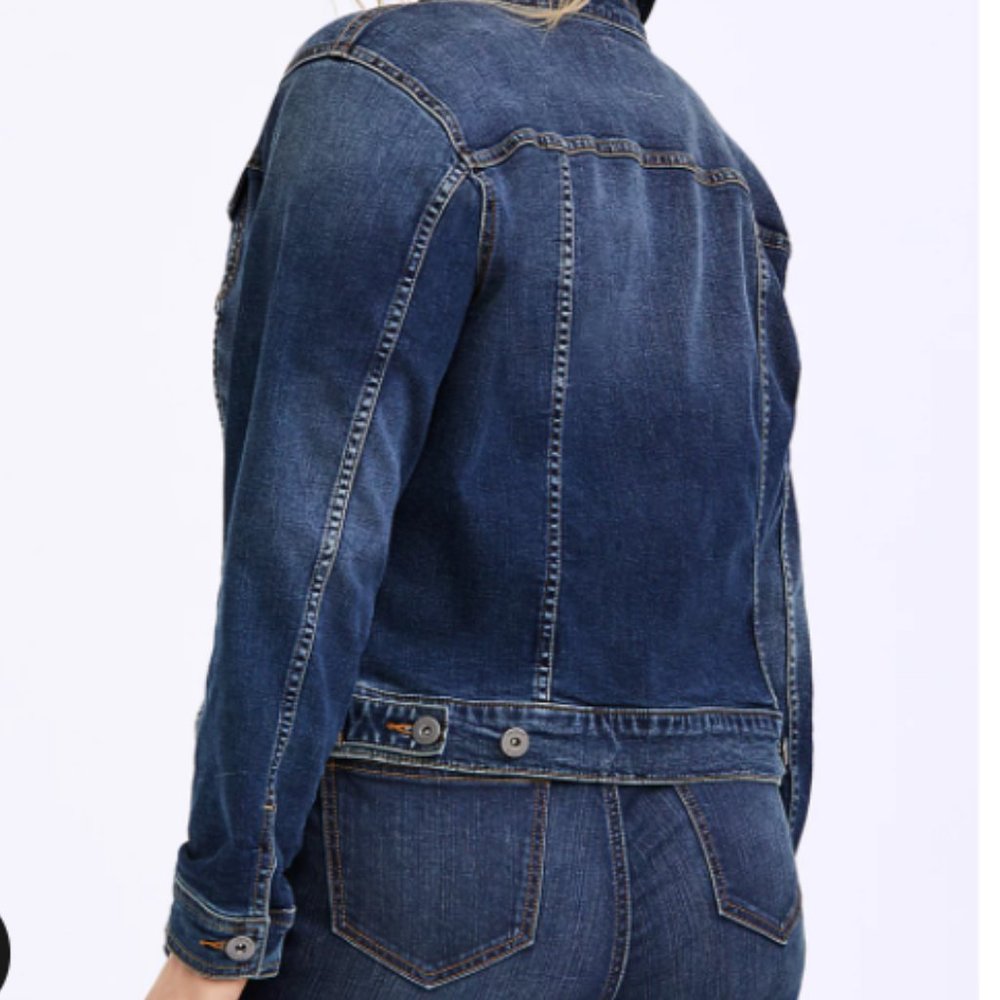 Denim Trucker Jacket - Medium Wash